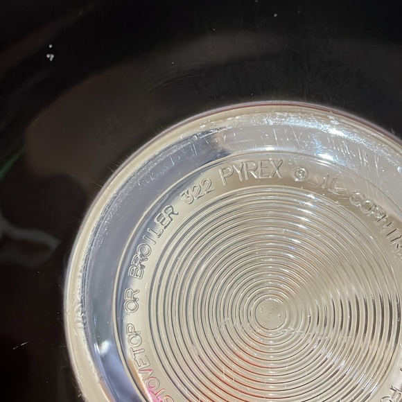 Vintage Pyrex Black Small Mixing Bowl - 322 - clear bottom - jet black - Picture 6 of 7